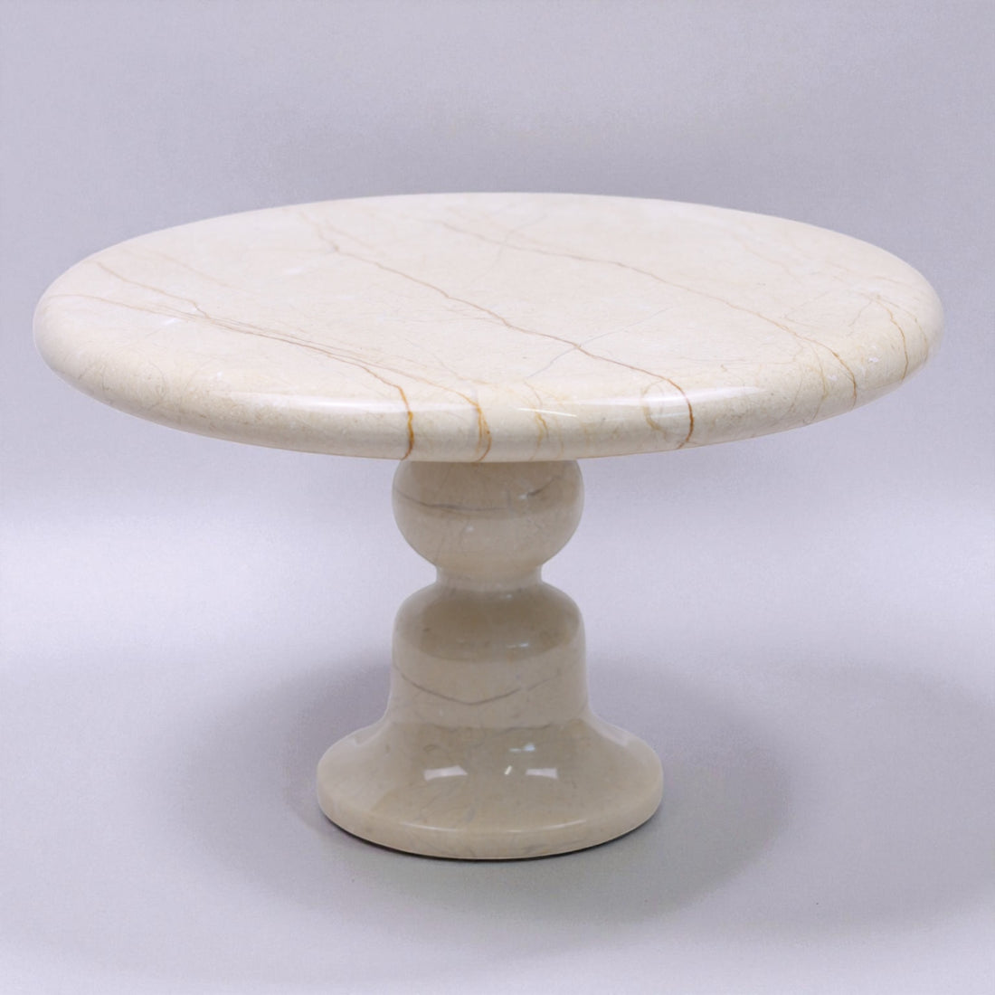 Alba Pedestal - Tortenständer aus massivem beigem Marmor