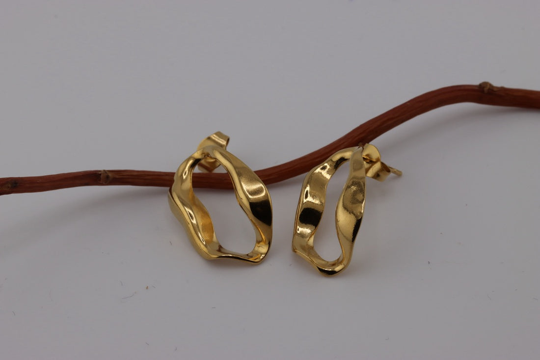 Golden Wave Elegance Earrings