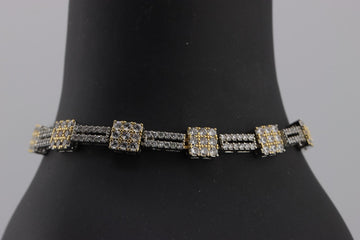 Cuadrado Radiant Elegance Bracelet