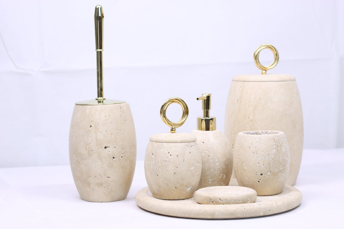 Terra – 7-teiliges Badset aus Travertin