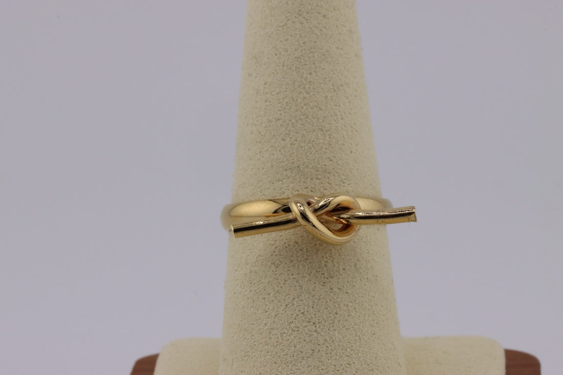 Eternal Knot Gold Ring