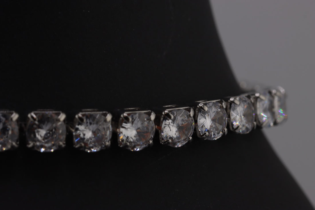 "Radiant Elegance Stony captured Bracelet"