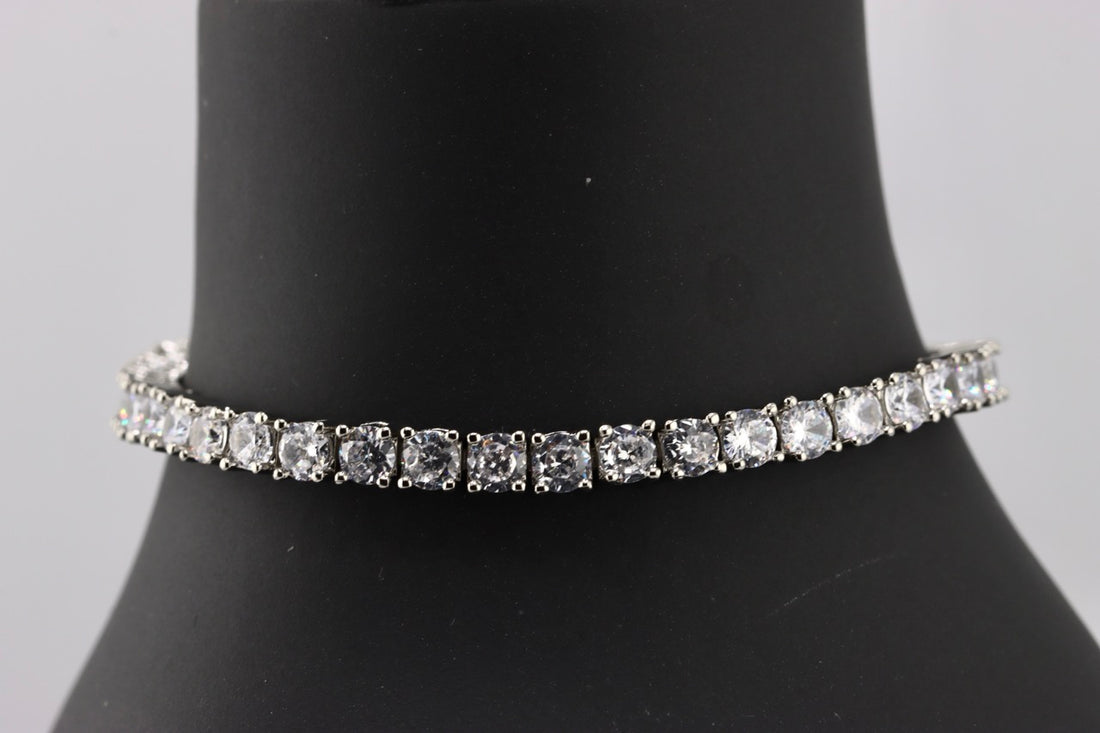 "Radiant Elegance Stony crown Bracelet"