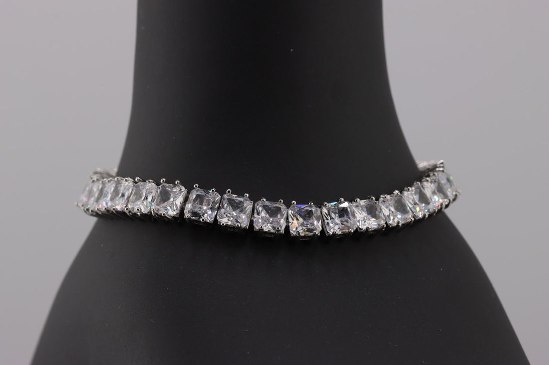 "Radiant Elegance Stony captured Bracelet"