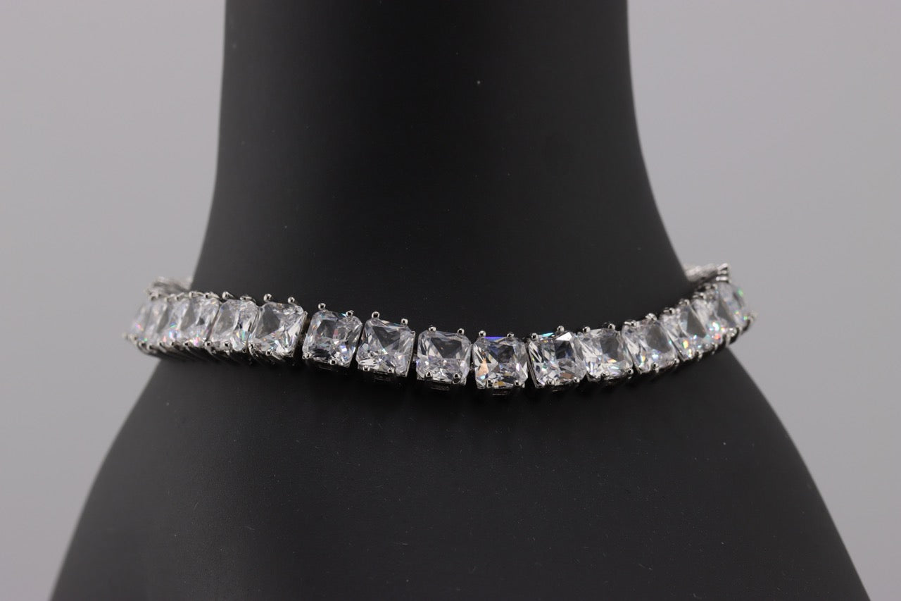 "Radiant Elegance Stony captured Bracelet"