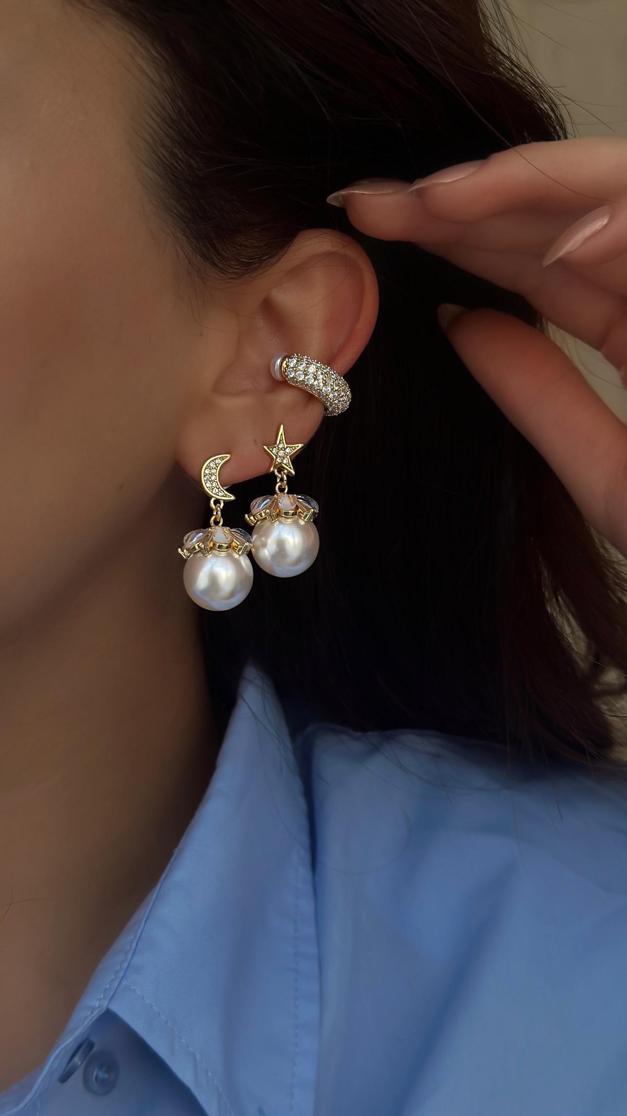 "Celestial Pearl Cuff Gold"