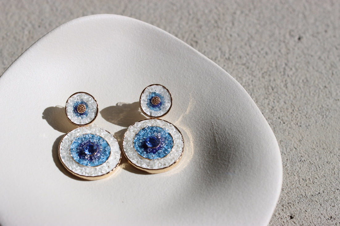 Blue Aura - Ohrstekcer mit Blue Eye & Kristallakzent