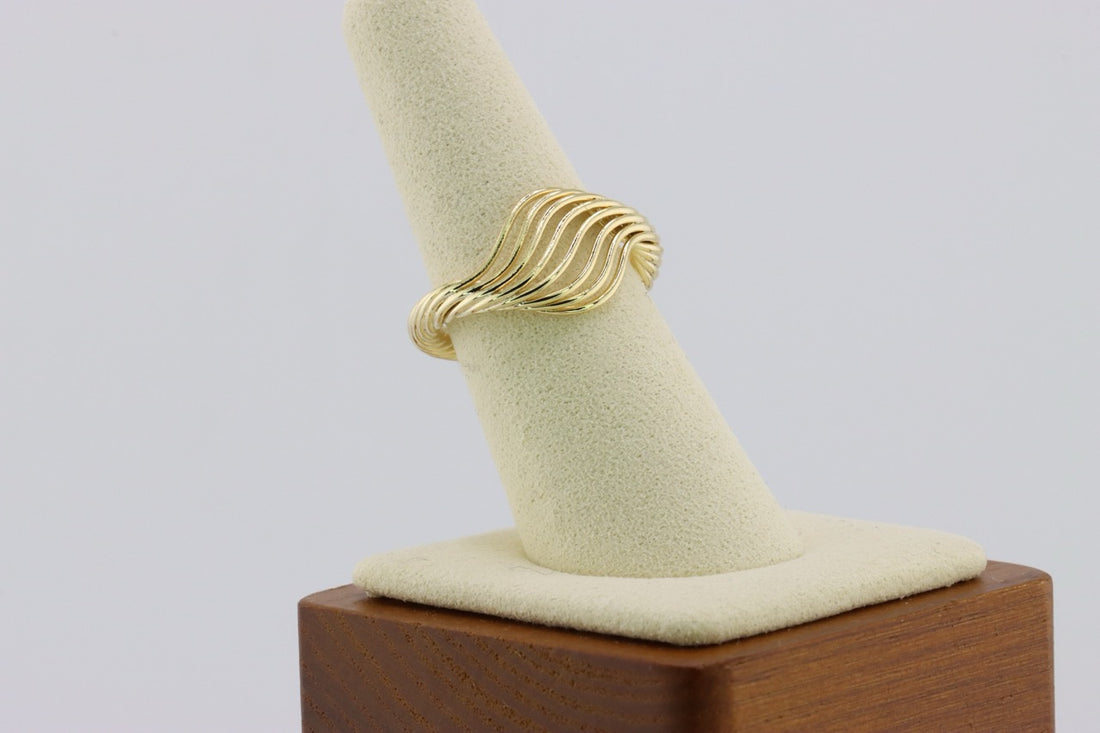 Golden Wave Elegance Ring