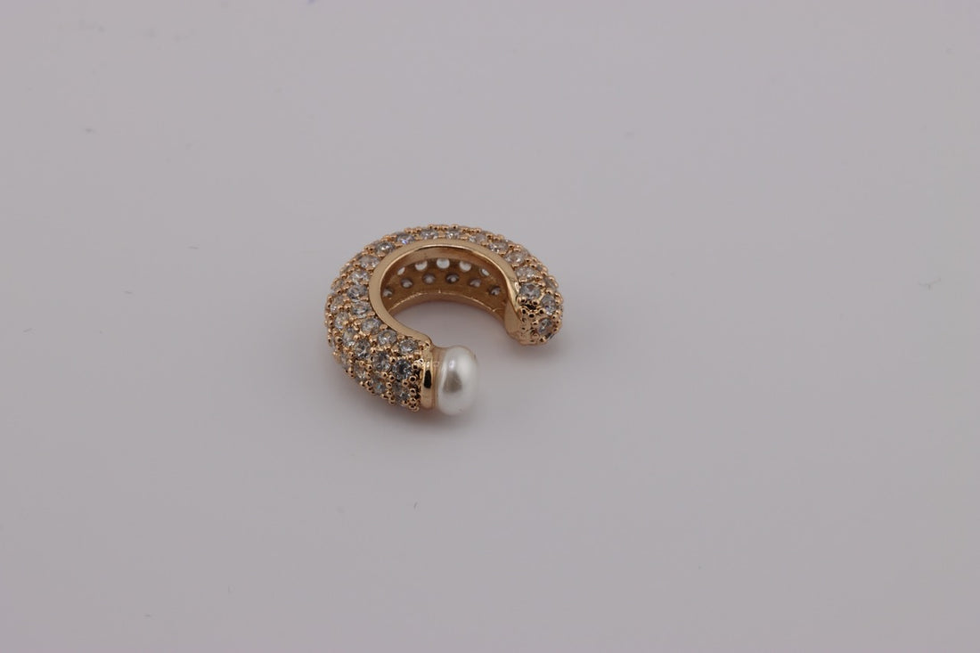"Celestial Pearl Cuff Gold"