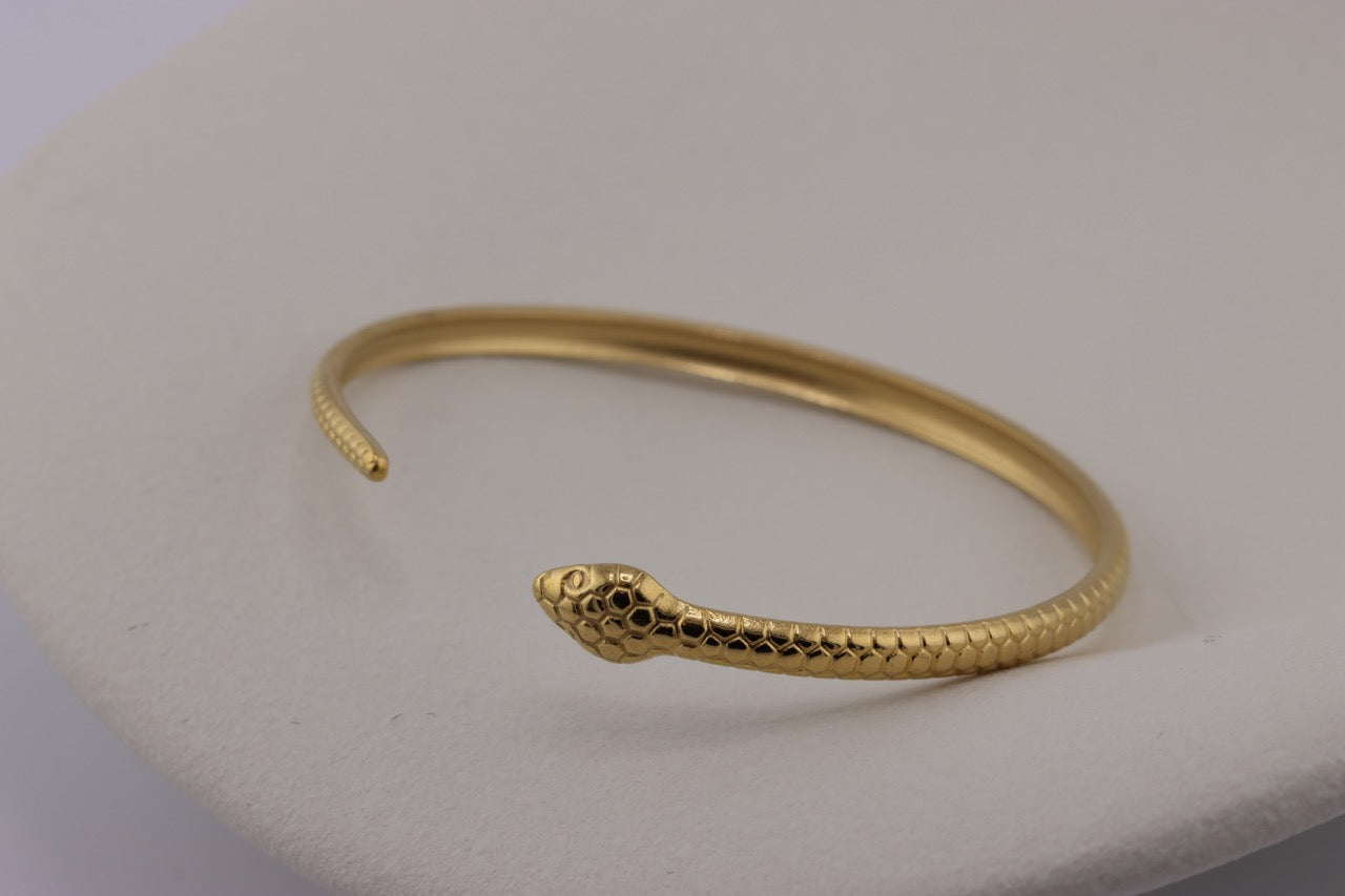 Minimalist Smooth Gold Cuff