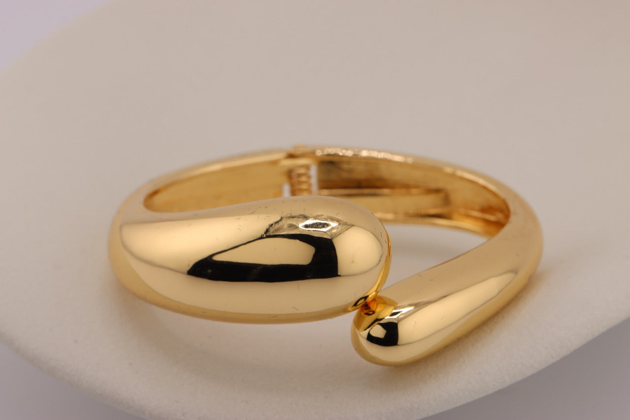 Geometric Cutout Gold Bangle