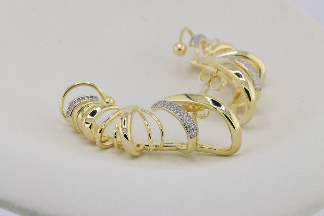 Golden Swirl Elegance