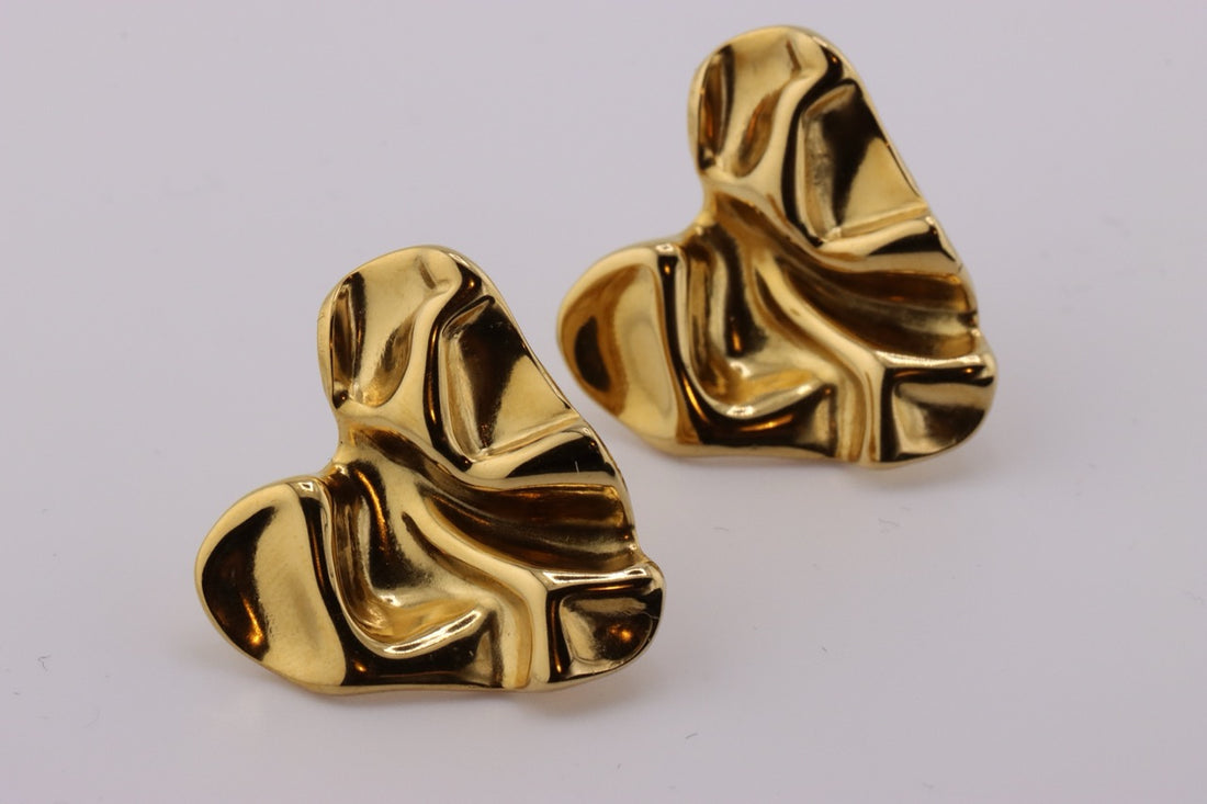 Eternal Elegance: Sculpted Heart Earrings