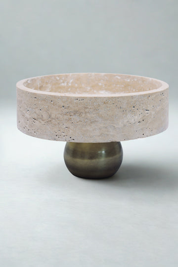 Aurum Terra - Schale aus Travertin und grünem Edelmetall