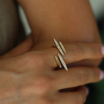 Ring Damen – Offenes Linien Design mit Zirkonia