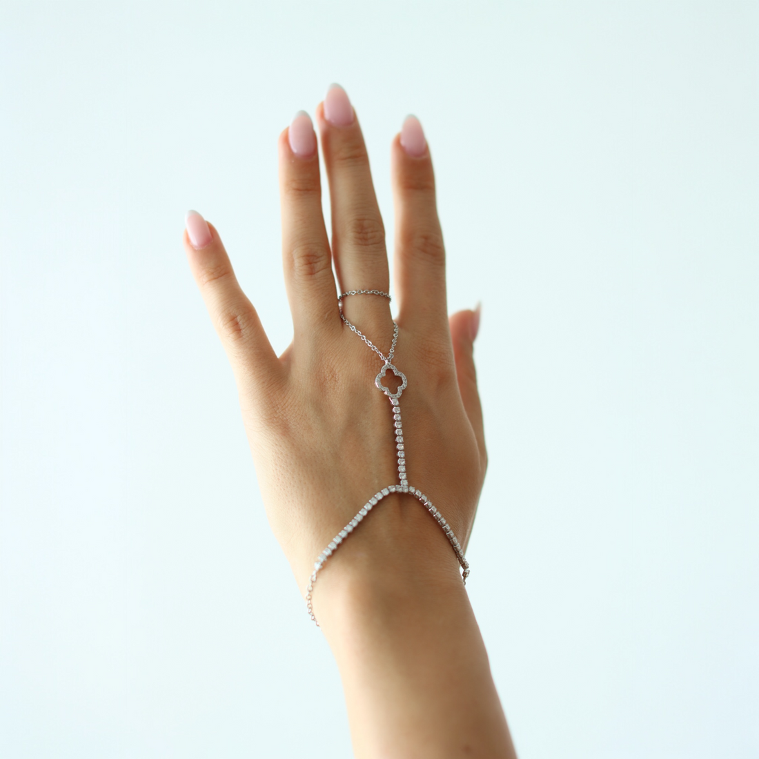 Handkette Damen – Kleeblatt Design mit Zirkonia