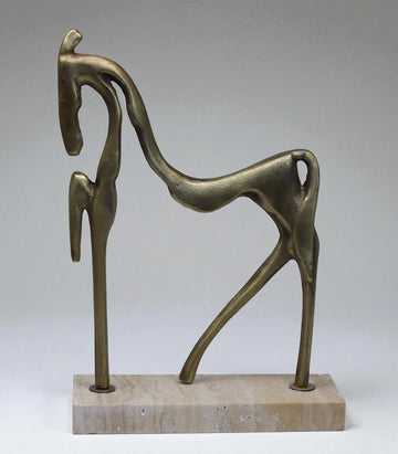 Linea Cavallo – Abstrakte Pferdeskulptur aus Bronze & Travertin