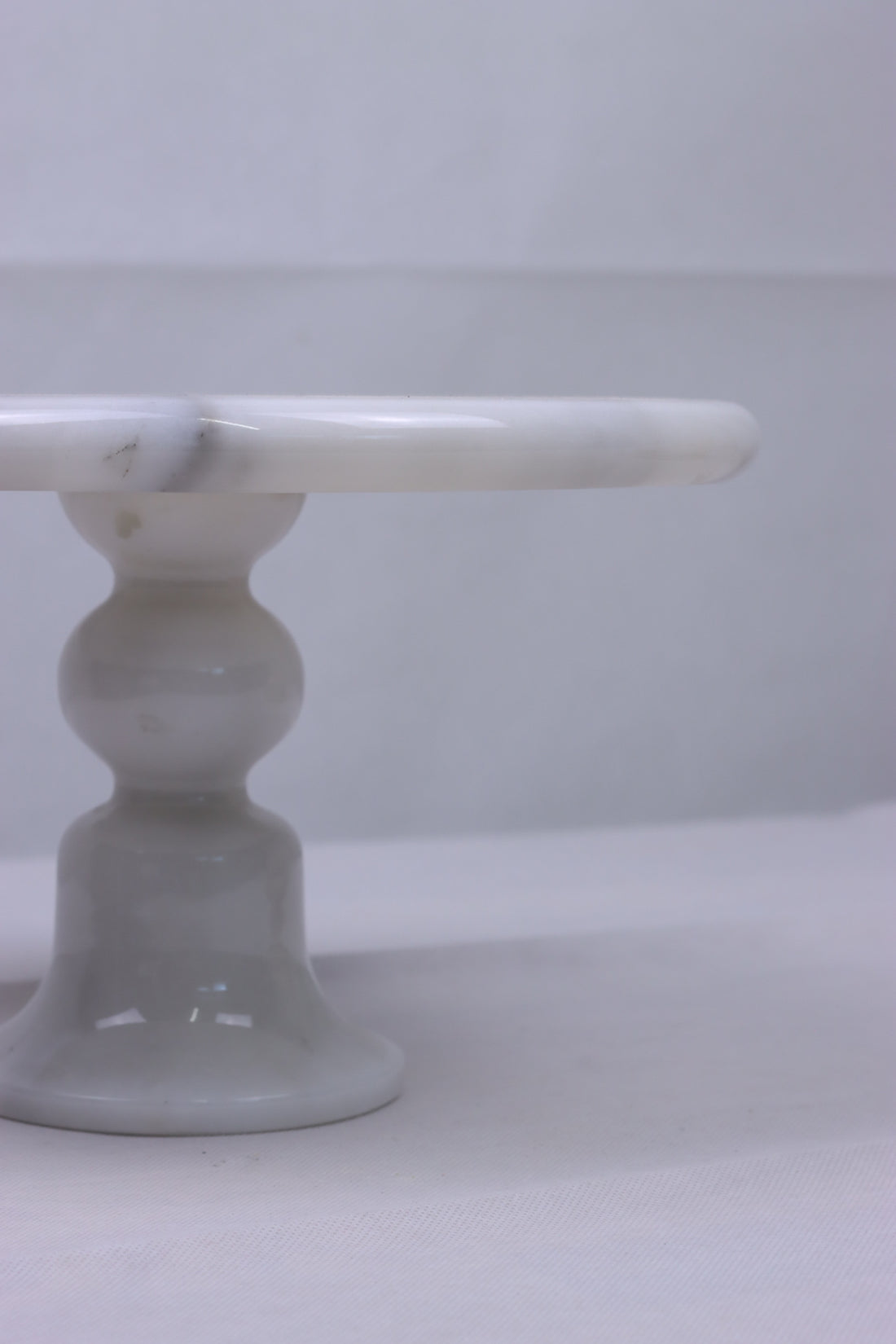 Alba Pedestal - White Marble