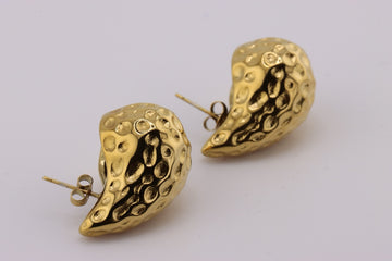 Golden Ripples: Textured Elegance Earrings