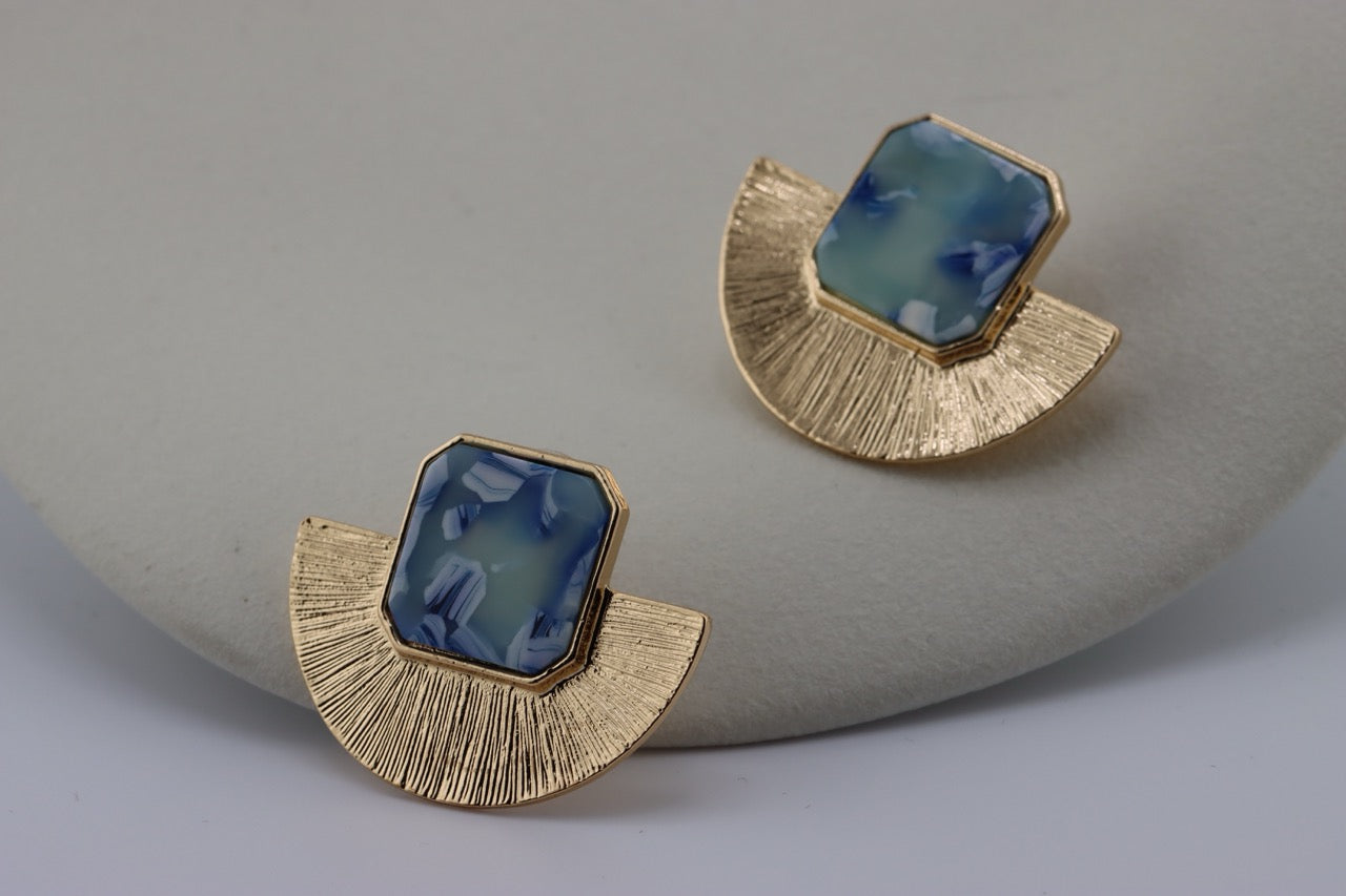 Sunlit Elegance: Azure